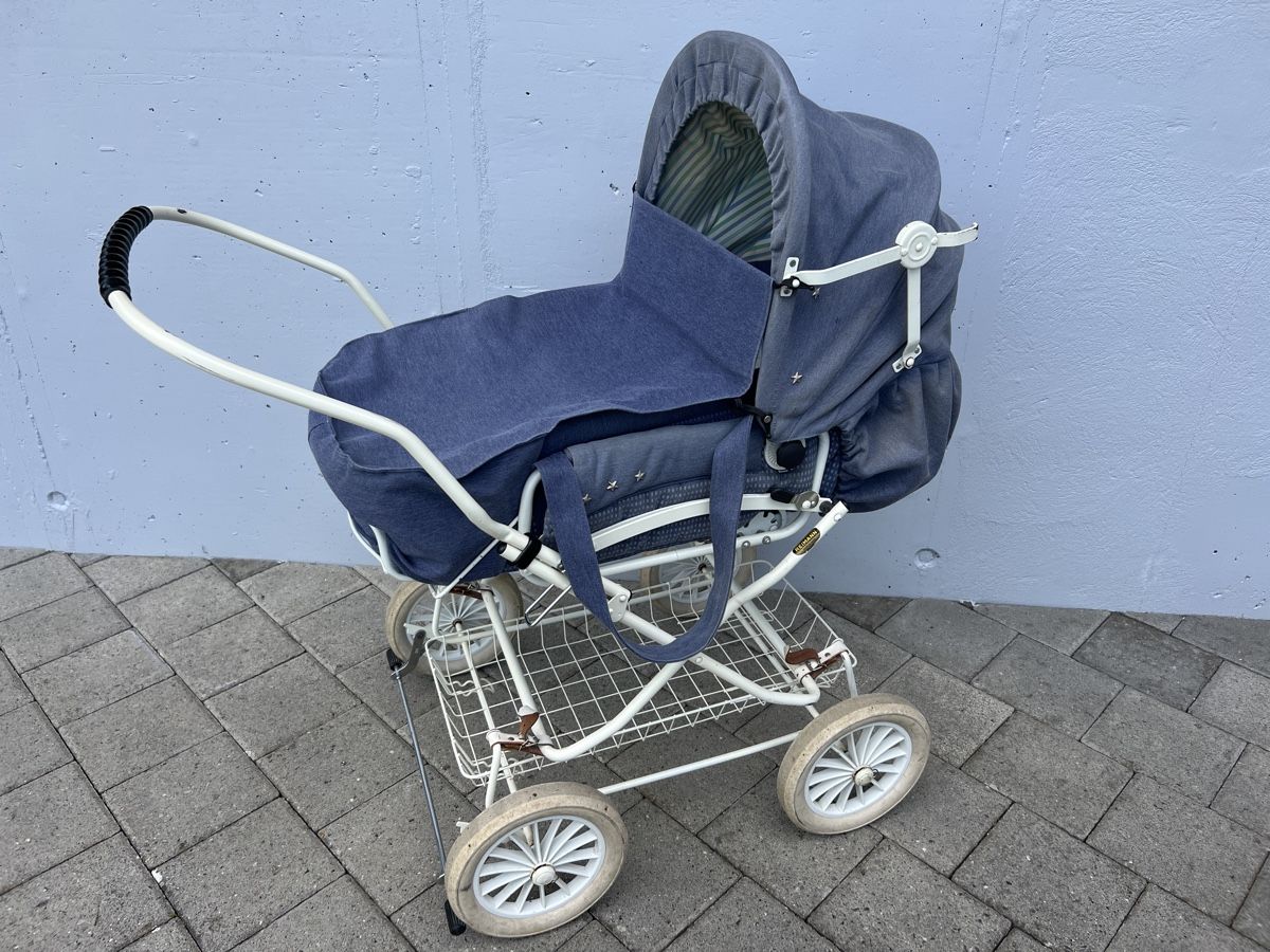 Carrozzine: Kinderwagen  – Usato da Lurtigen venduto da jun_7s7k 1