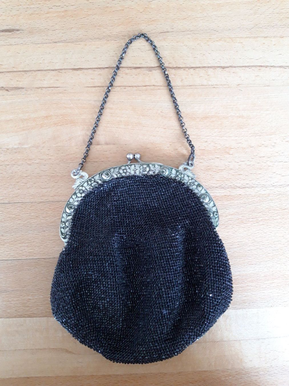 Taschen für Damen: Opern Tasche mit Silber Verzierung – Gebraucht aus Näfels von gil_sindamel 1