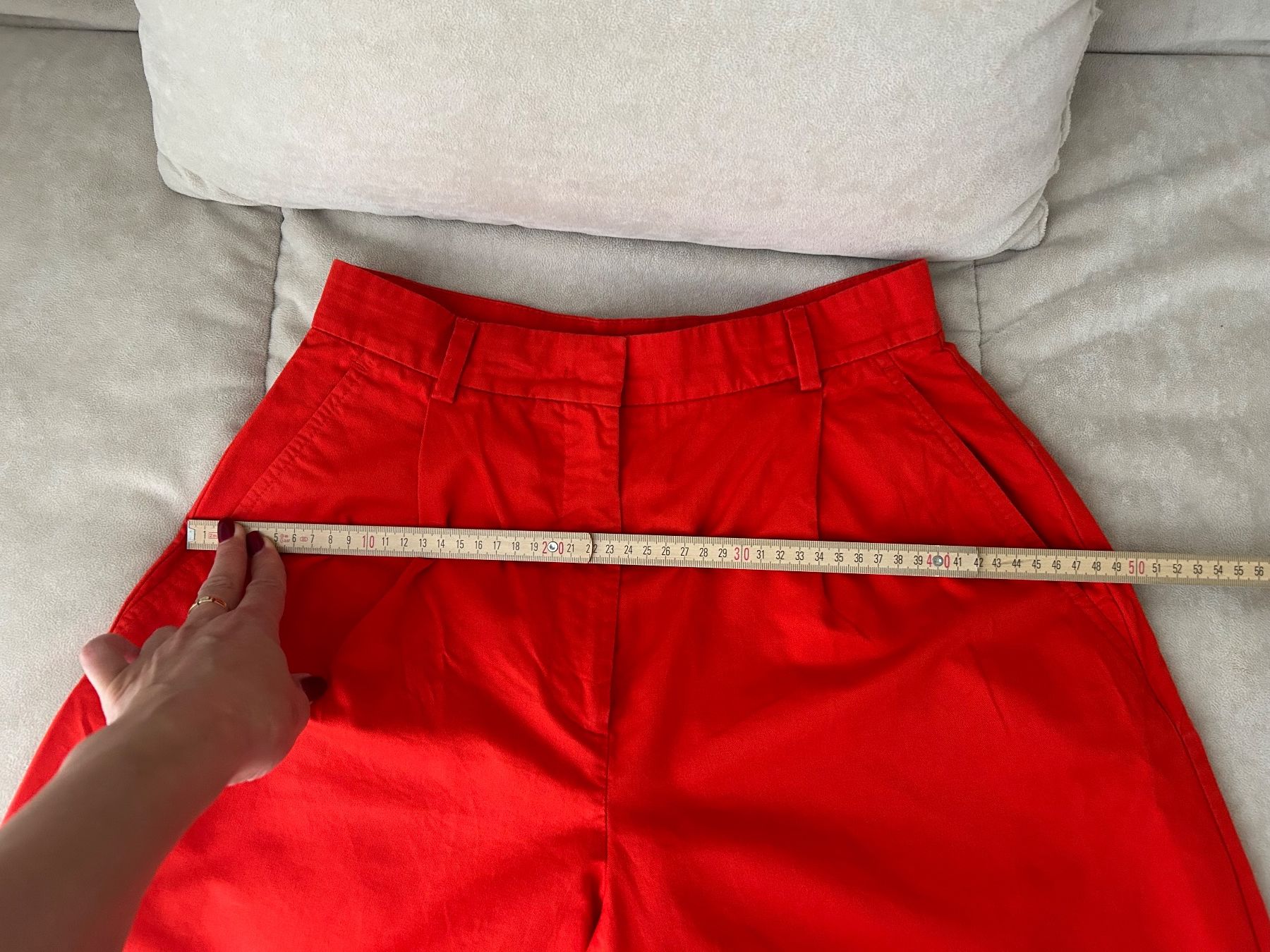 Max Mara Pantaloni: Max Mara Bermuda coral red - size 42 IT – Nuovo (secondo la descrizione) da Schindellegi venduto da nan_727n 6