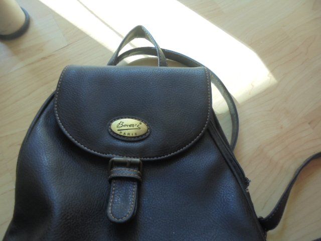 Zaini: Rucksack Schwarz Leder – Usato da Hinwil venduto da Glasperlen 1