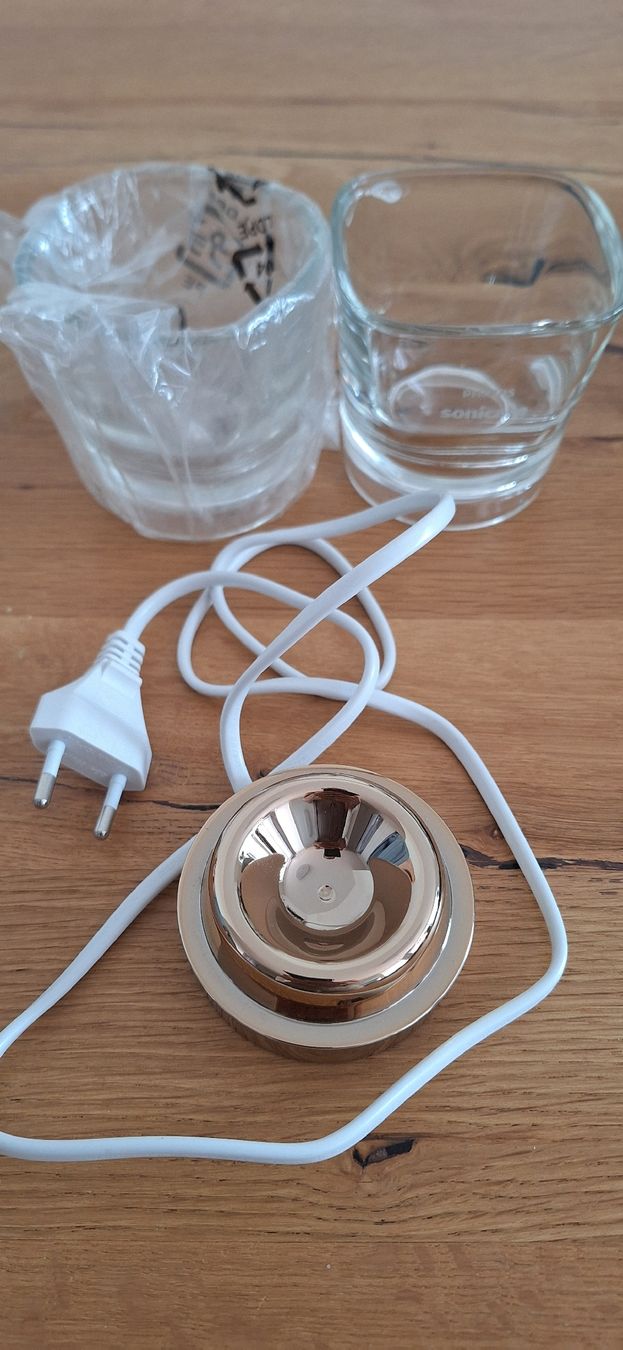 Philips Sonicare Soins dentaires: Philips Sonicare Ladestation inkl. 2 Gläser – D'occasion à Wettingen par eginni
