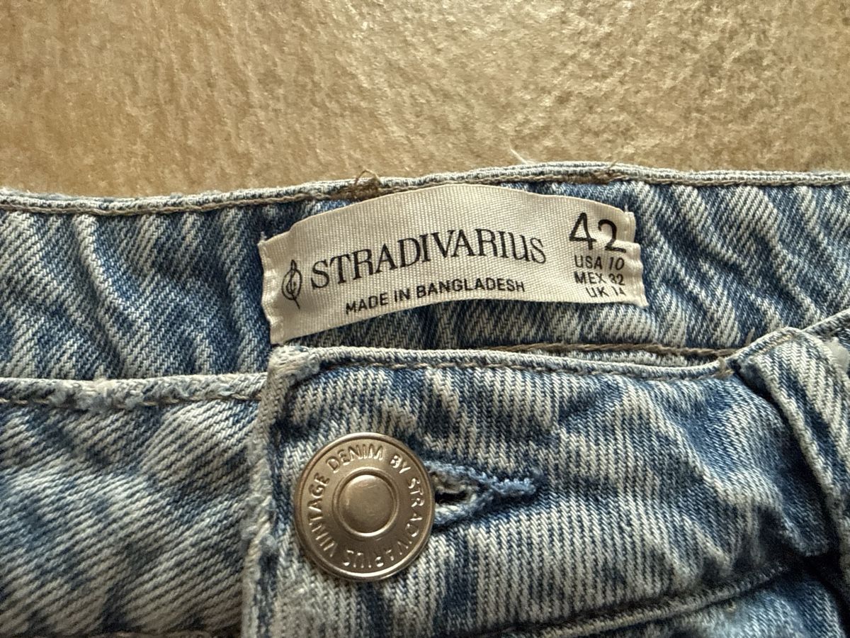 Stradivarius Jeans: Hot Pants Stradivarius Grösse 42 – Nuovo (secondo la descrizione) da Otelfingen venduto da Tommy112 1