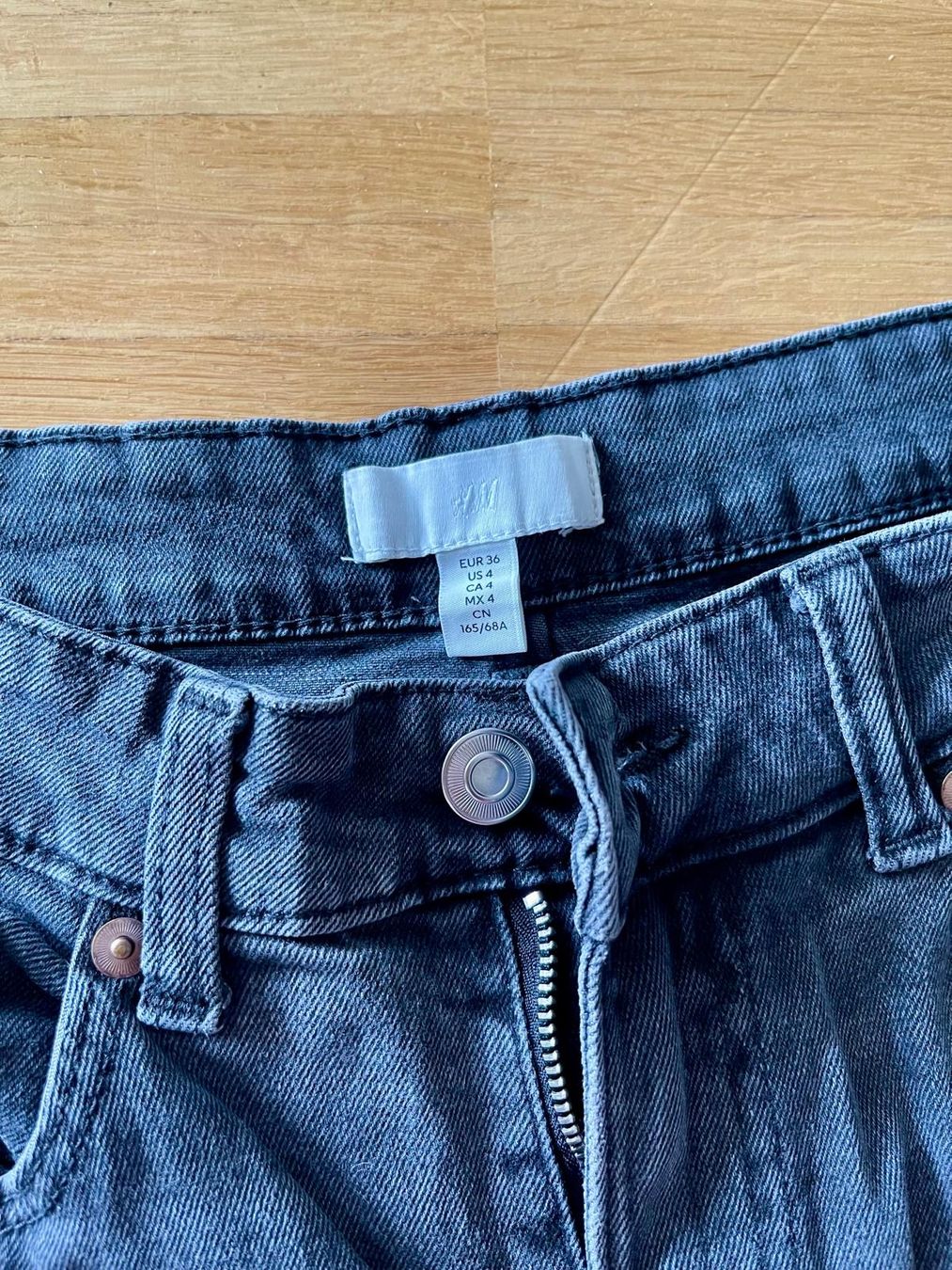 H&M Jeans: H&M JEANS – Usato da Uster venduto da v.santos 1