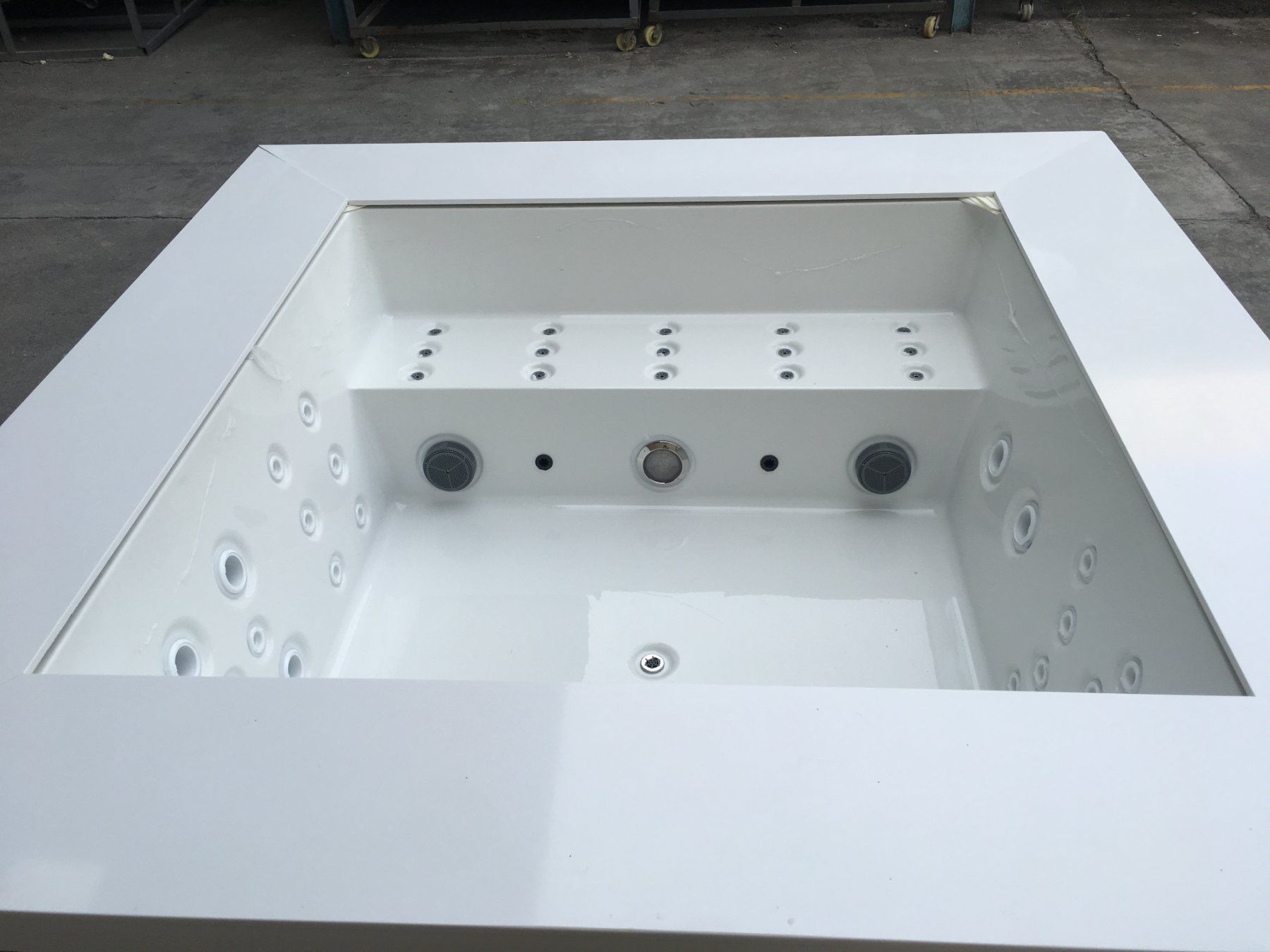 Whirlpool: Whirlpool - The One – Usato da Stetten AG venduto da LavaPools 7