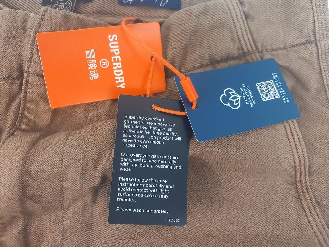 Superdry Hosen: SUPERDRY Shorts – Neu (gemäss Beschreibung) aus Hünenberg von Restwert_Zug 9