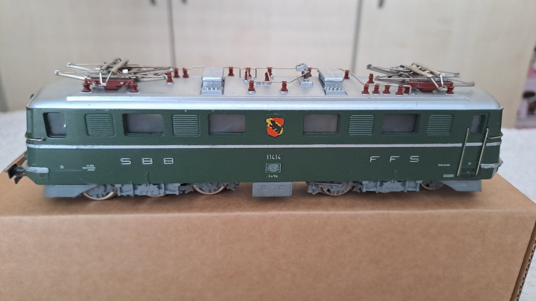 Märklin Modelleisenbahnen: Märklin 3050 SBB Ae 6/6 "BERN" H0 WS/41 – Gebraucht aus Winterthur von Riebeli333 1