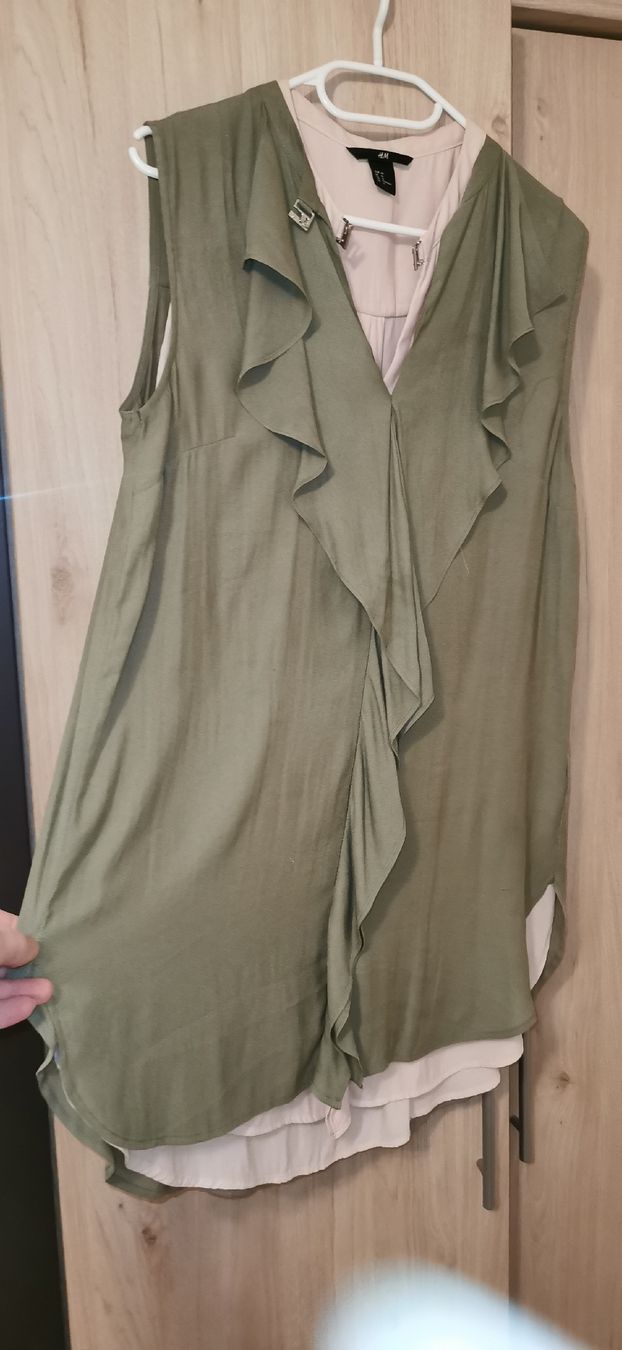 H&M Blusen: Bluse 2 Stk. Gr L-XL – Gebraucht aus Winterthur von Katyakaterina 2