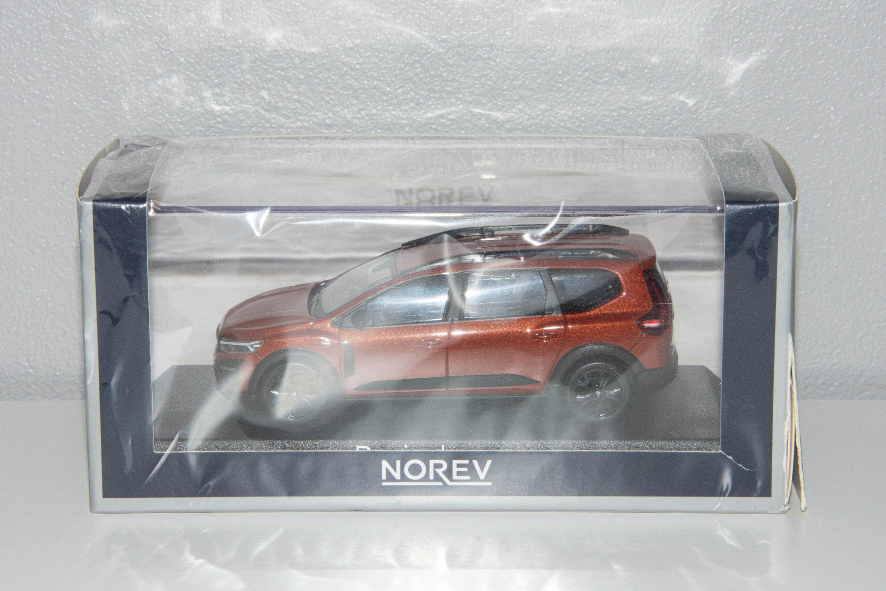 Dacia Modellautos: Dacia Jogger NOREV (1/43) – Gebraucht aus Genève von auto_miniatures 2
