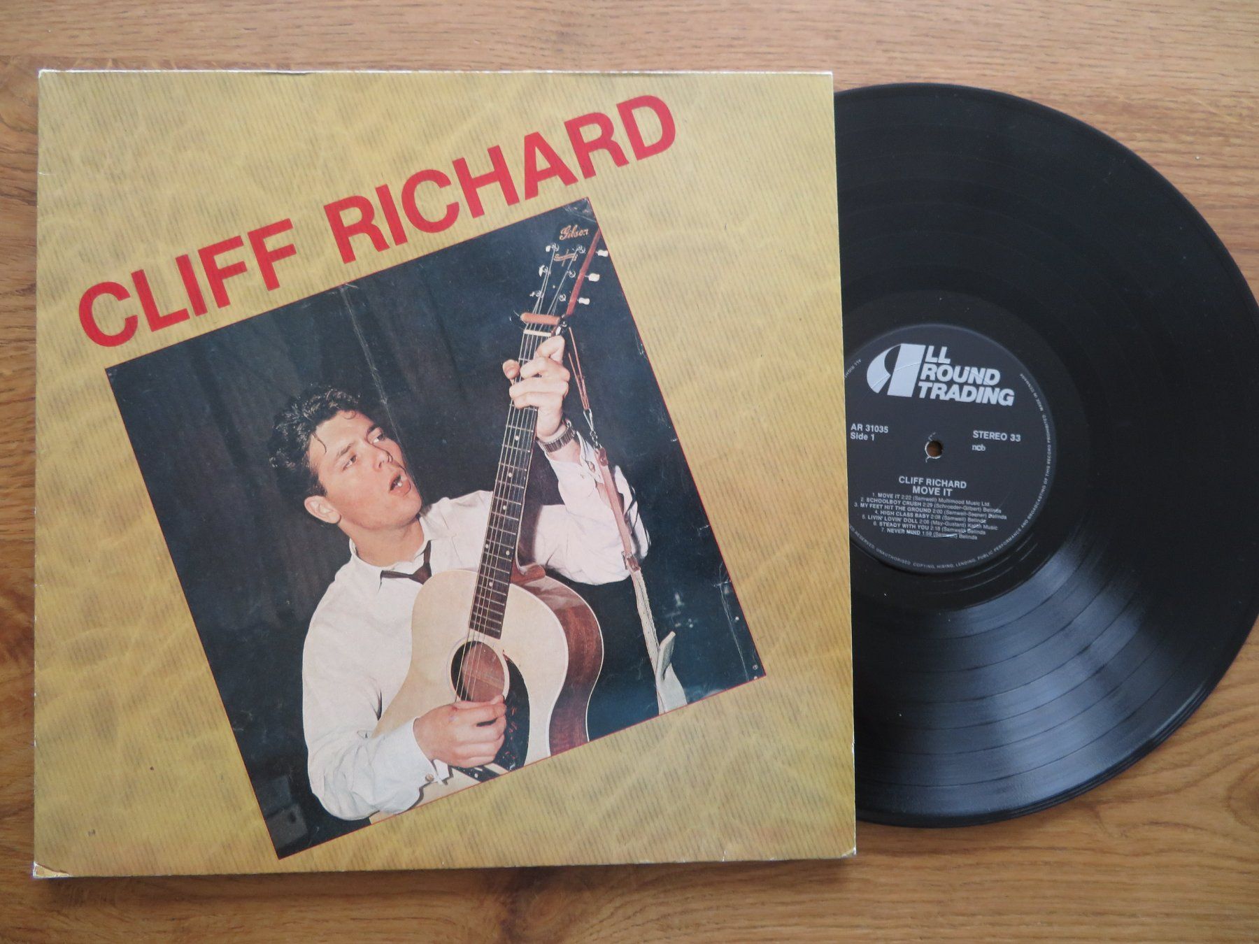 Dischi in vinile: CLIFF RICHARD 2LPMOVE IT – Nuovo (secondo la descrizione) da Zürich venduto da max_cp5f