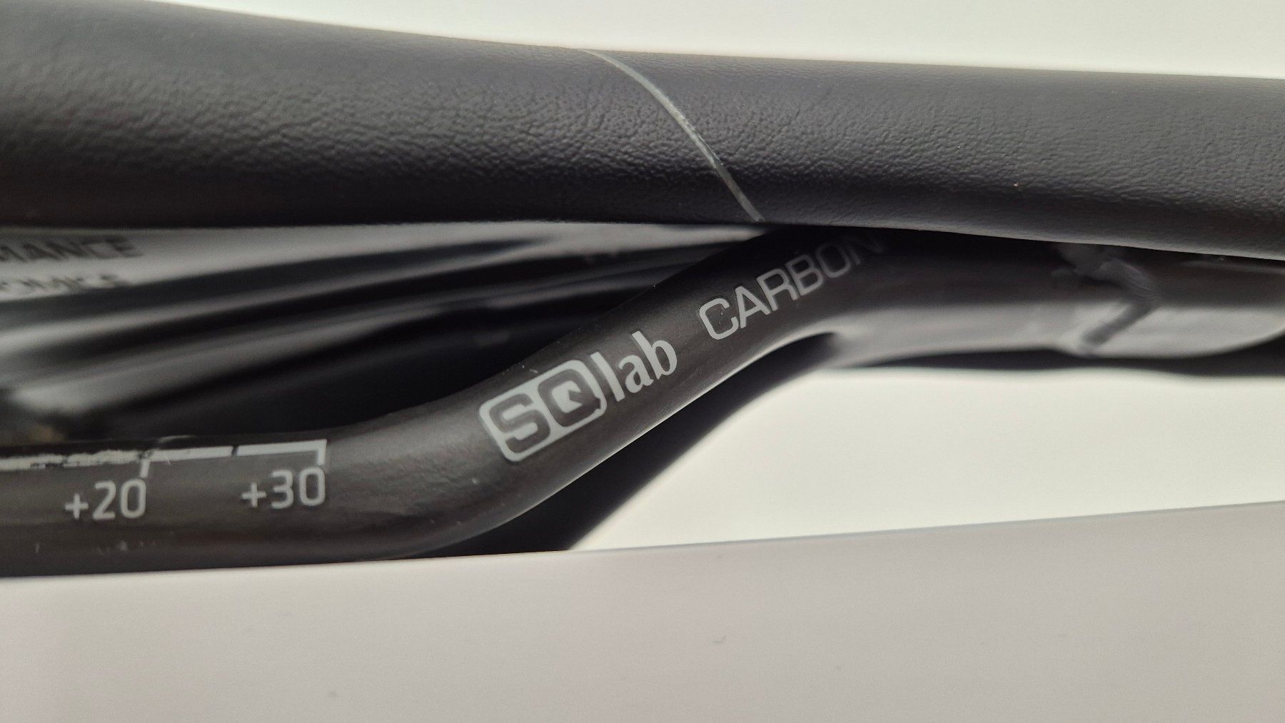 Ersatzteile: Sattel SQlab 611 Ergowave 14cm schwarz Carbon – Gebraucht aus Freienbach von Sector1 5