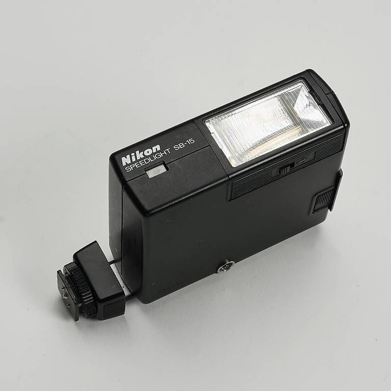 Nikon Blitze: Flash Nikon SB-15 – Gebraucht aus La Chaux-de-Fonds von Holga120 1