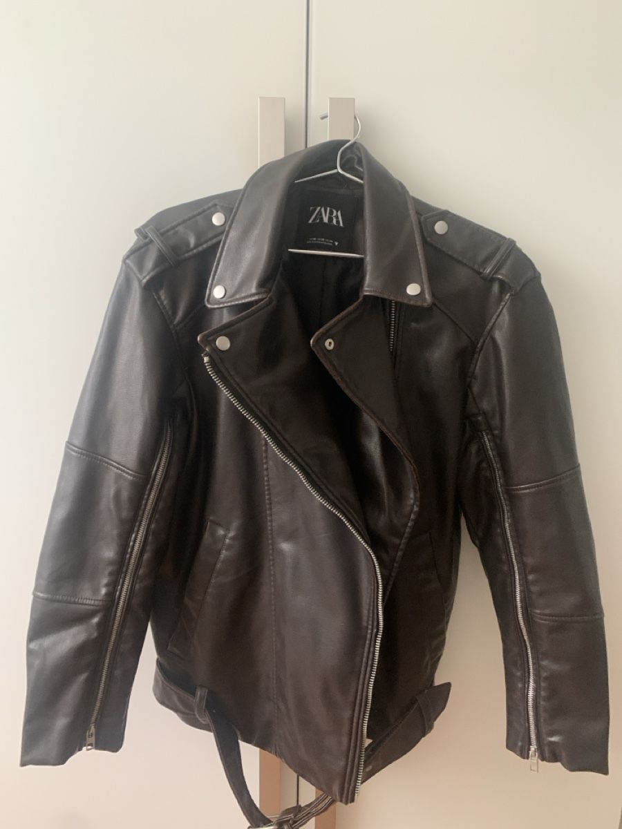 Zara Giacche: Zara Kunstlederjacke, Grösse XS, eher oversize. Top Zustand. – Usato da Wängi venduto da JALE04 6