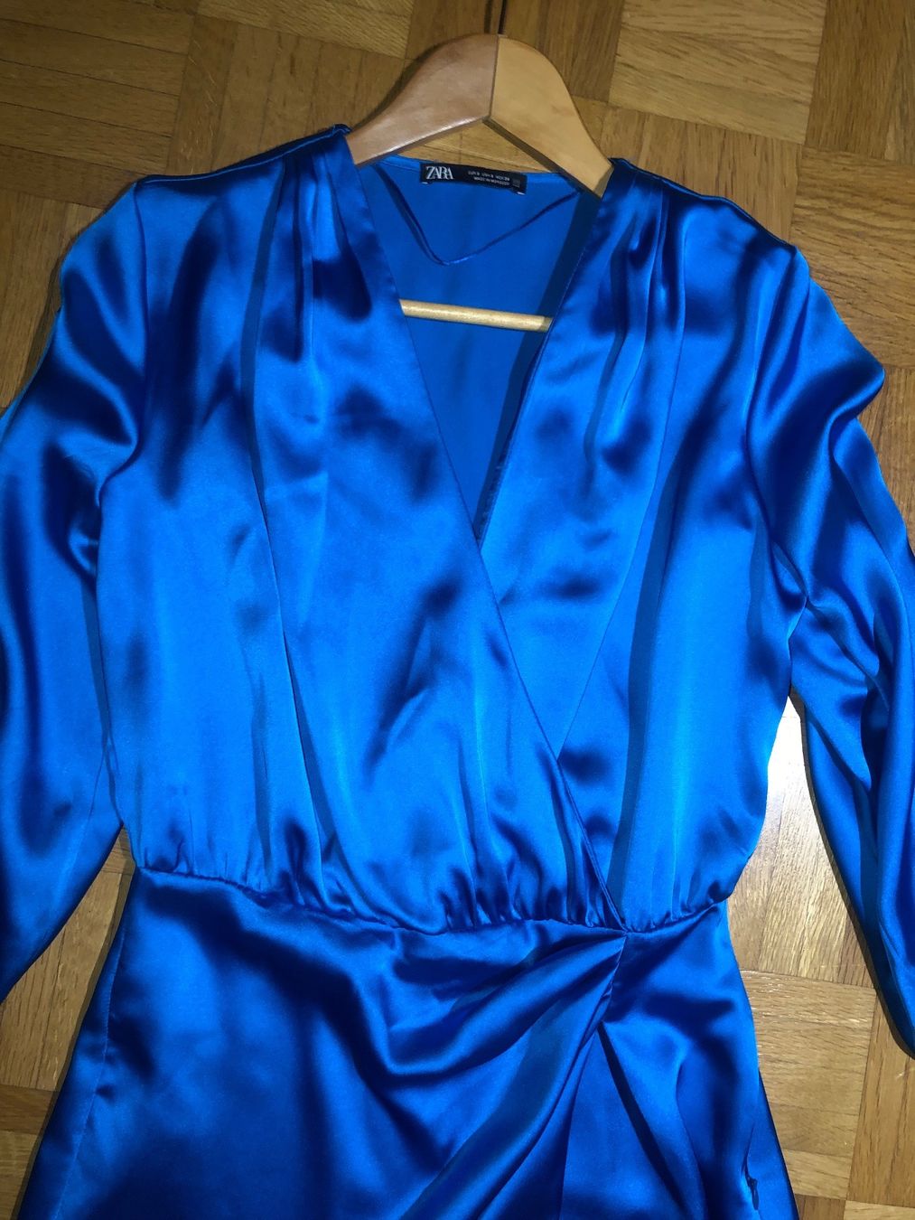 Zara Vestiti: Kleid Zara Satin Gr S – Usato da Zug venduto da estarthyme 1