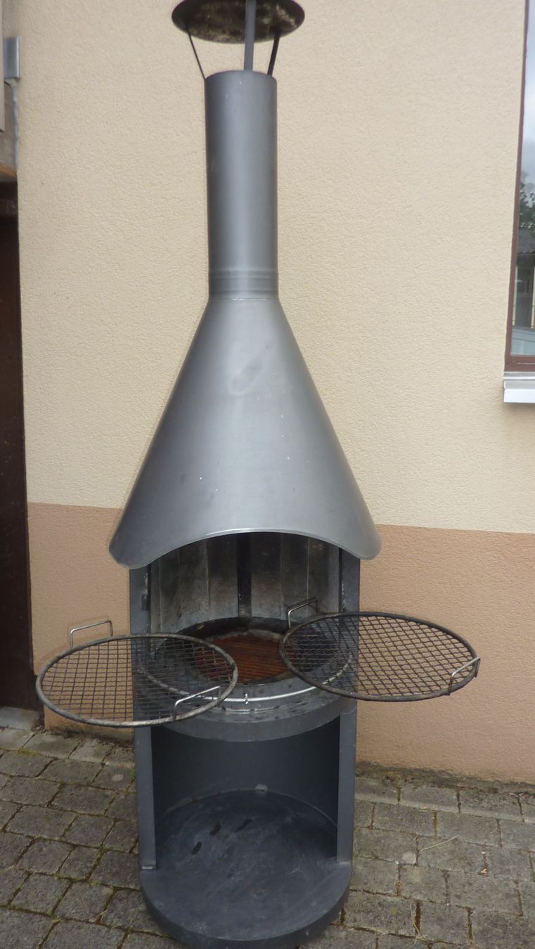 Grills: Holz-Kohlengrill – Gebraucht aus Bättwil von Blonky 2