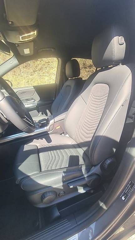 Autos: Mercedes-Benz GLA 200 – Gebraucht aus Soazza von Mufaz 2