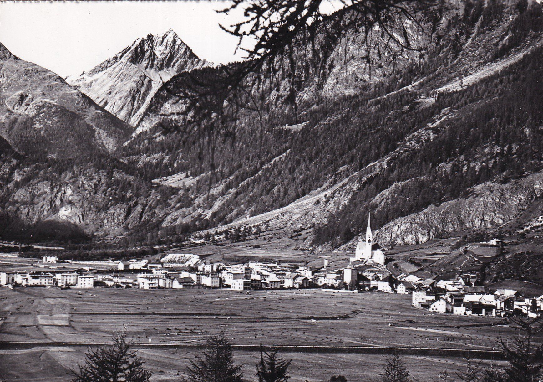 Cartoline postali: Zernez mit Piz Linard 1963 – Usato da Cormoret venduto da Pascalll2001