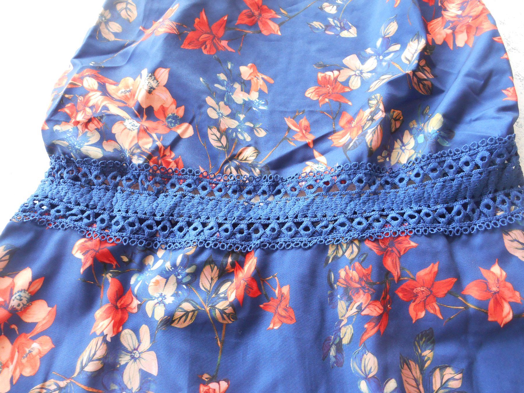 Robes: Robe – Neuf (Voir description) à La Sarraz par Mbeatles 1