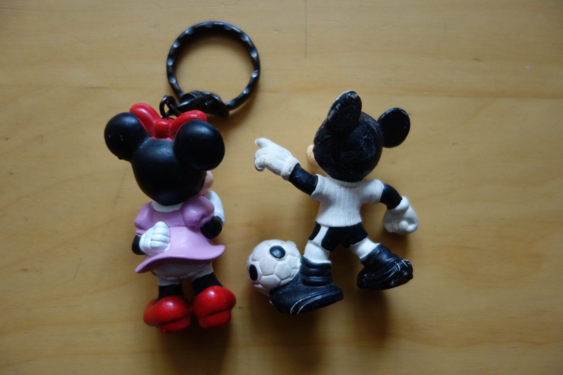 Disney Statuette: Mickey + Minnie Mouse Figurines – Usato da Romainmôtier venduto da Oaxaca9 1