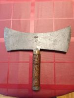 ANTIKE METZGERAXT ÄLTER ALS 130 JAHRE 2.6 KG SCHWER