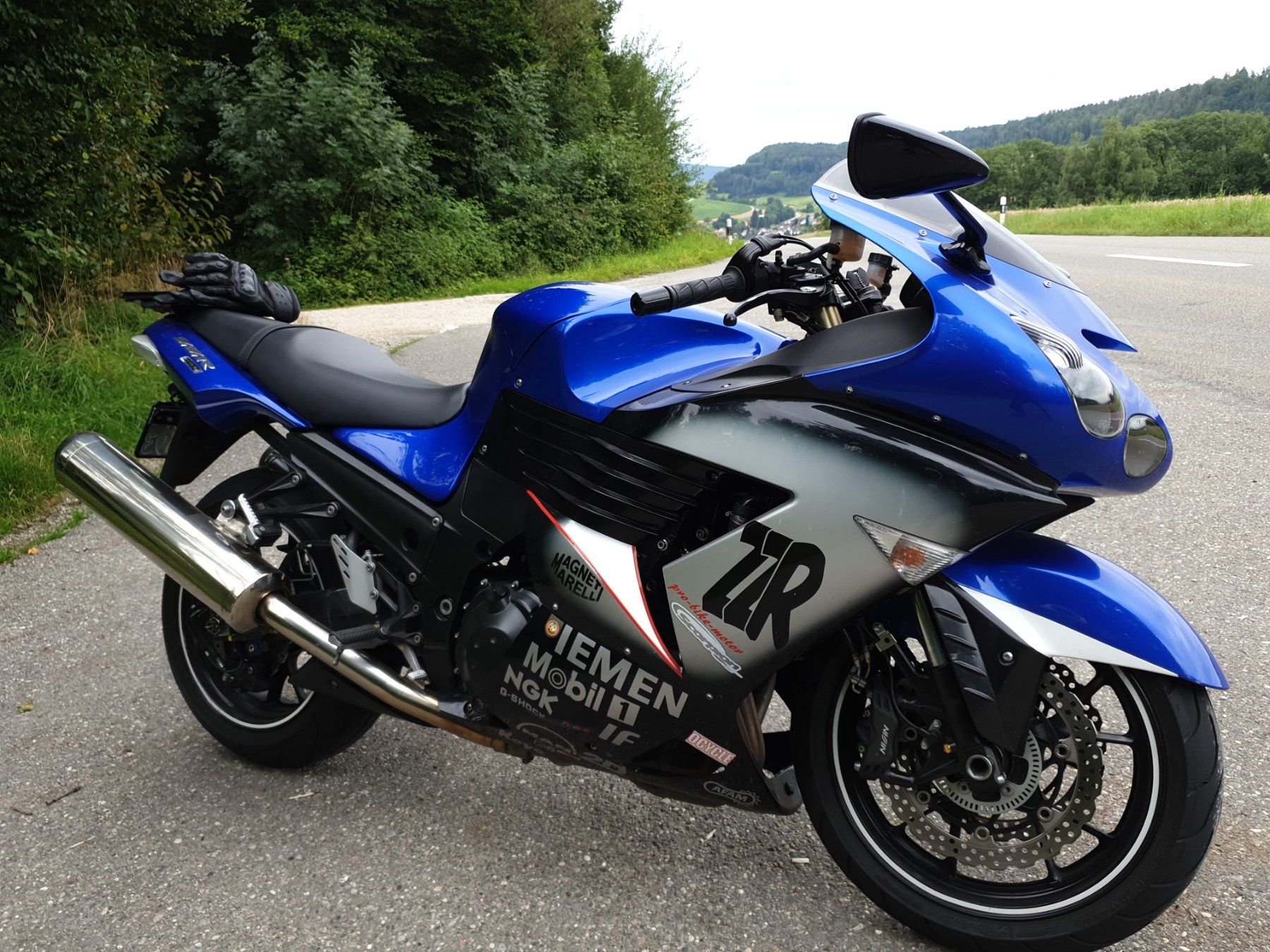 Kawasaki Strada: Kawasaki ZZR 1400 ABS – Usato da Watt venduto da 6regio