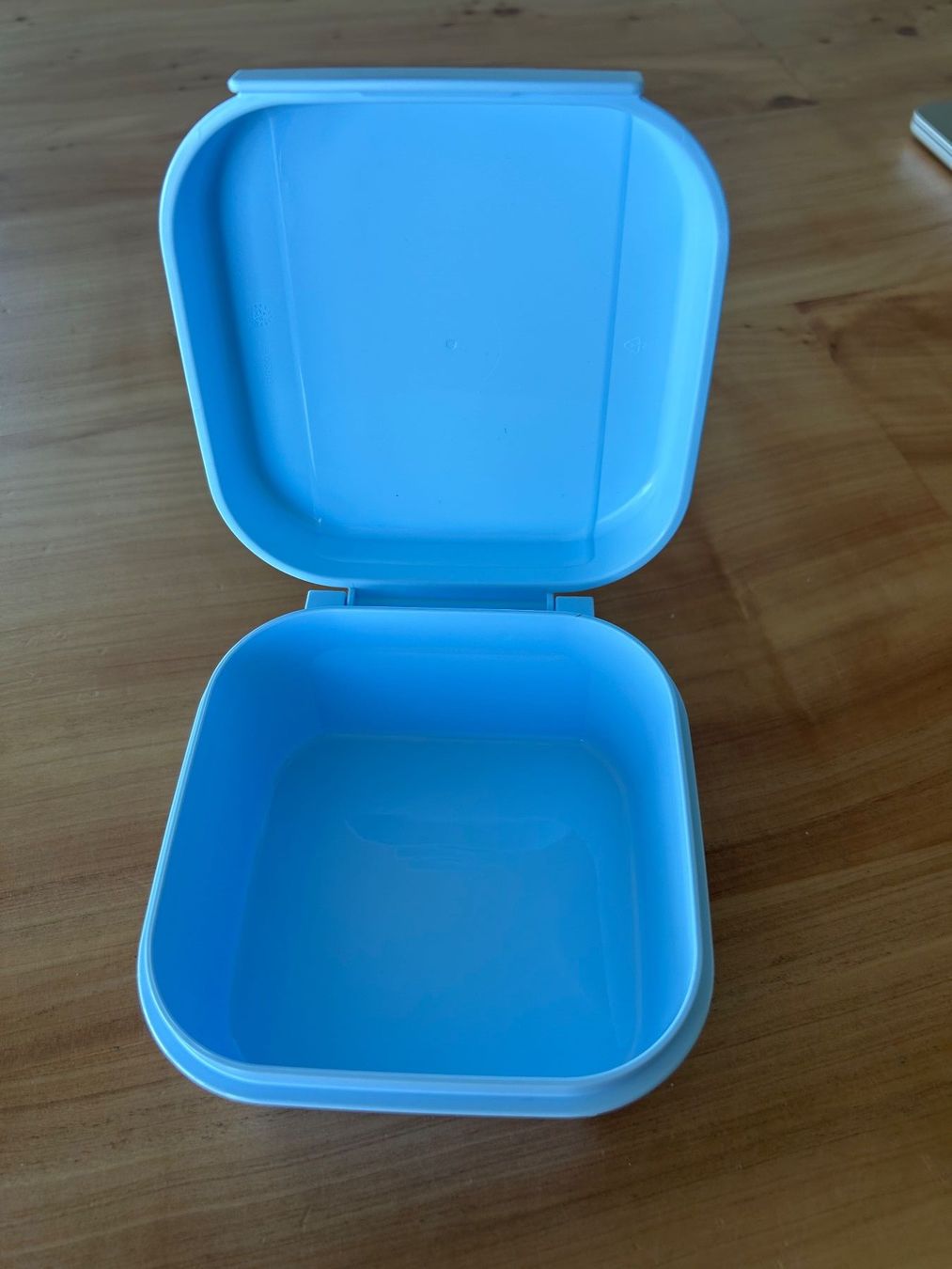 Tupperware Contenitori & Simili: Tupperware Lunchbox Kinder Weltraum 450ml neu – Nuovo (secondo la descrizione) da Kaltbrunn venduto da lagone1 2