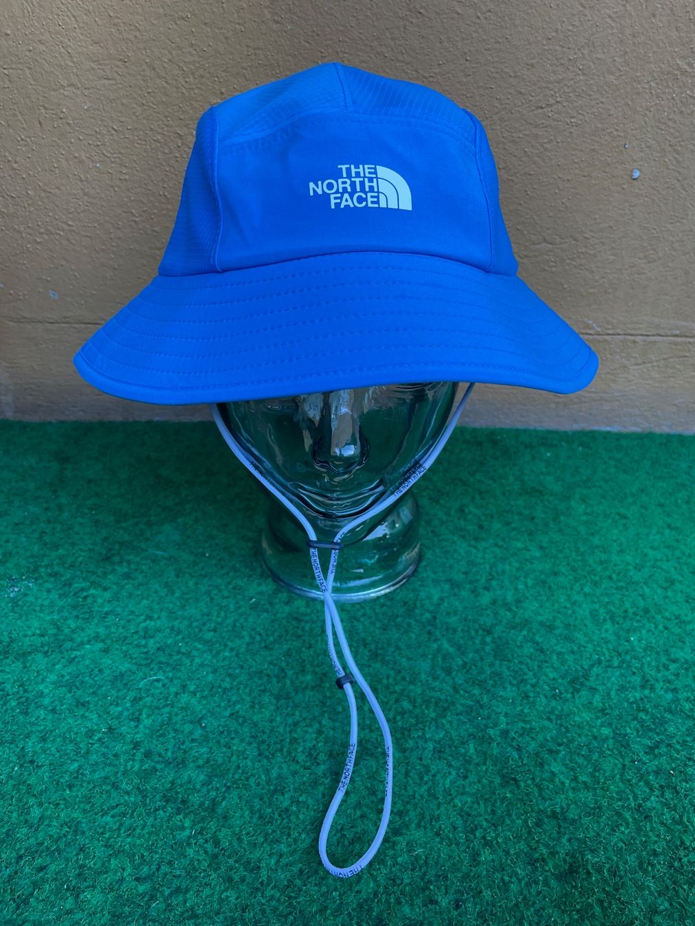 Copricapi, berretti & cappellini: North Face Hut New Sz S/M – Nuovo e nell'imballaggio originale da Zürich venduto da le_souk