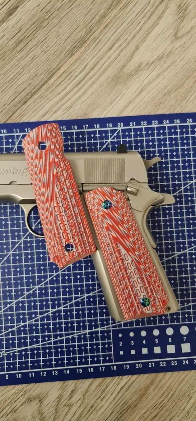 Schützensport: 1911 Pistolen griffschalen Colt S&W Rem.. – Neu (gemäss Beschreibung) aus Effretikon von easyjones