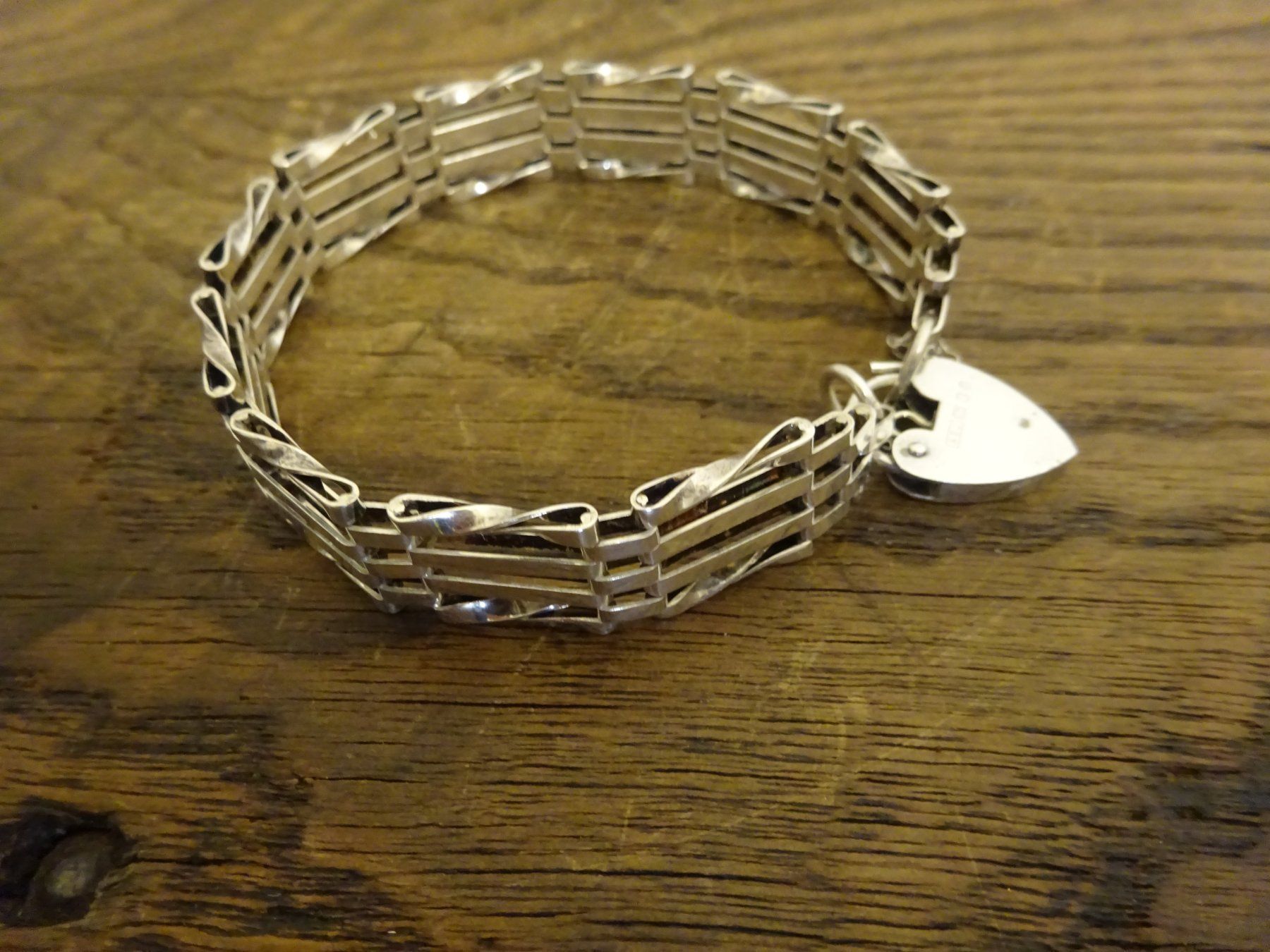 Bracciali & Braccialetti: Armband Herz Schloss / echt Silber – Usato da Oetwil am See venduto da Golfsud 2