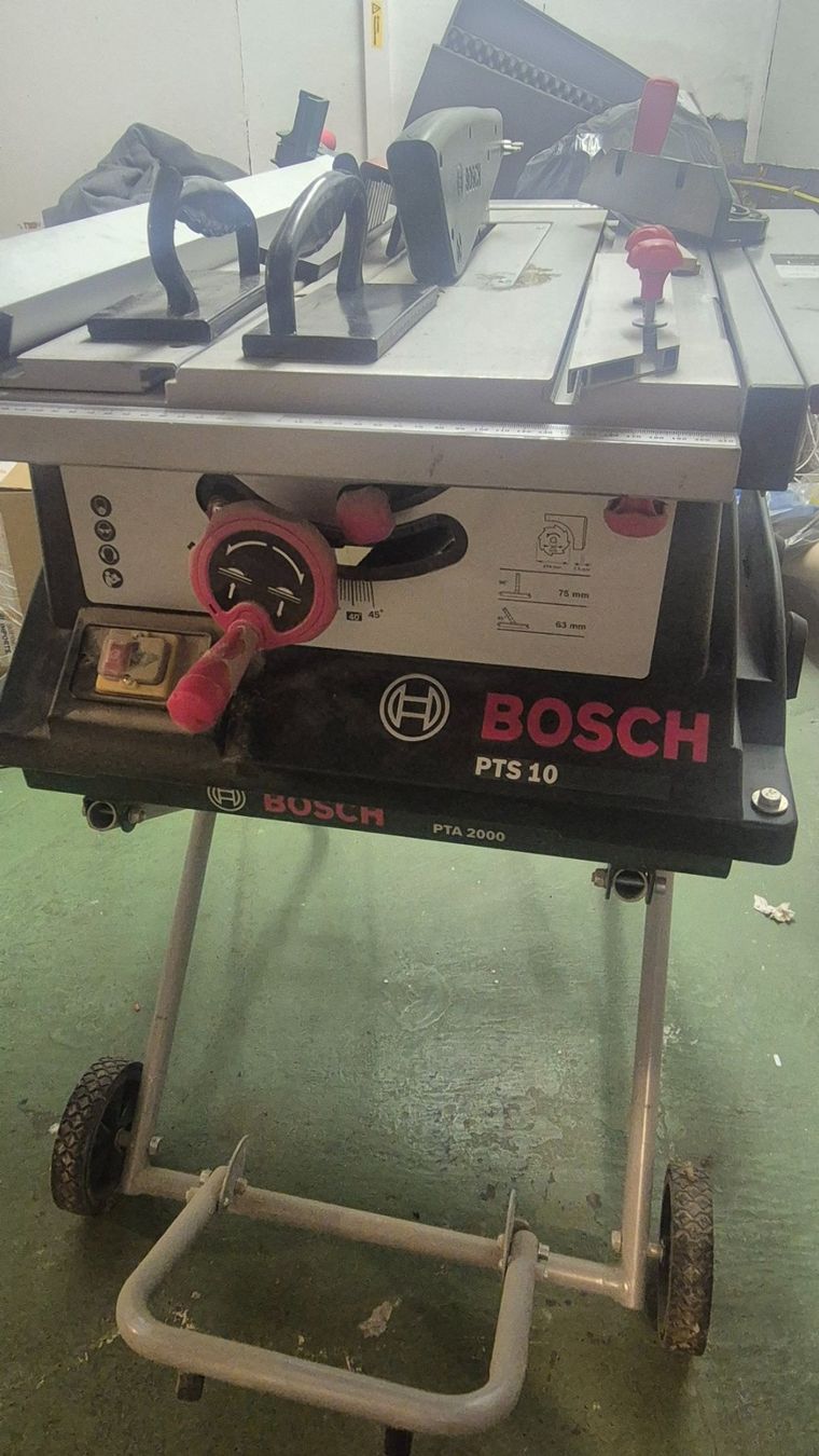 Bosch Seghe: Bosch PTS 10 Tischkreissäge – Usato da Effretikon venduto da EliaBamert112