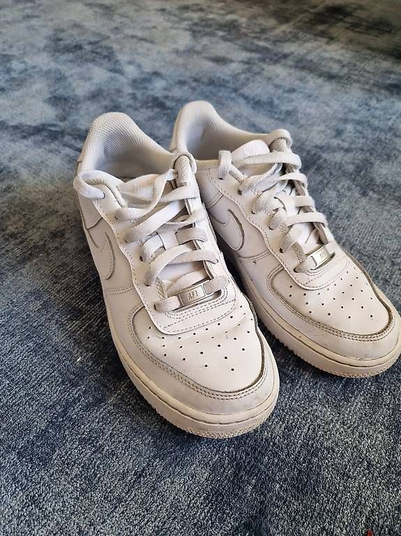 Nike Scarpe da uomo: Nike Air Force 1 Weiss Gr. 39 – Usato da Winterthur venduto da osk_zkv5