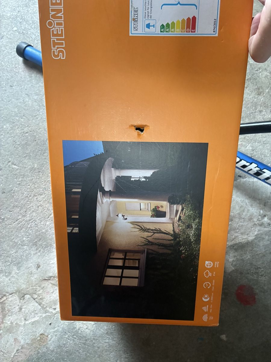 Steinel Lampen: STEINEL Aussenleuchte L15 mit Sensor schwarz neu – Neu und originalverpackt aus Niederönz von John-twenty 1
