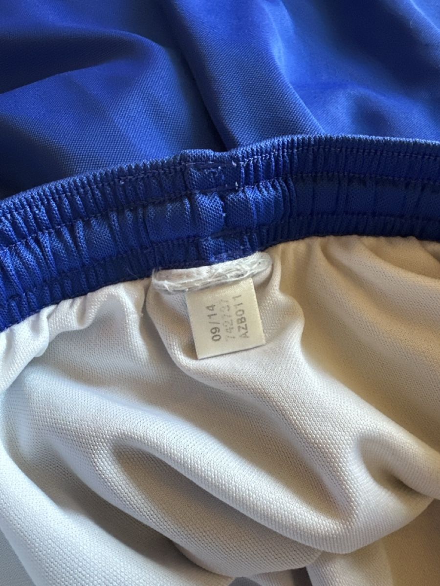 Adidas Pantaloni: Adidas Shorts, blau, einf. Bundweite ca. 34 cm – Usato da St. Gallen venduto da mai_gd7k 2