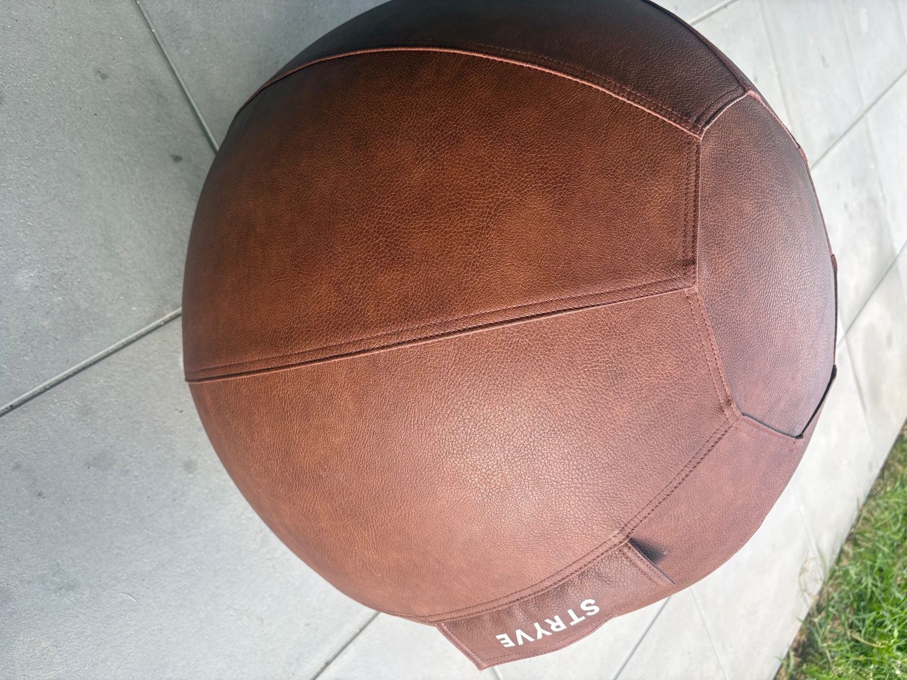 Ballons: Sitzball / Gymnastikball (Stryve) – D'occasion à Pfyn par eem_l9ng