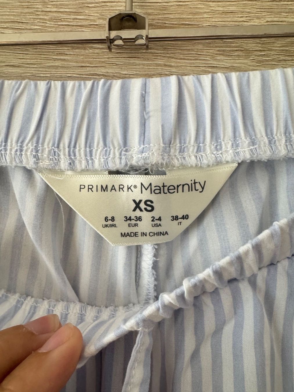 Primark Pantaloni: Pantalon rayé bleu blanc – Nuovo (secondo la descrizione) da Montreux venduto da Iza_81199 2