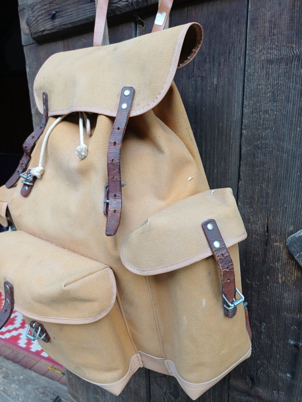 Zaini: Vintage Rucksack antik – Usato da Zweisimmen venduto da Fandango 1