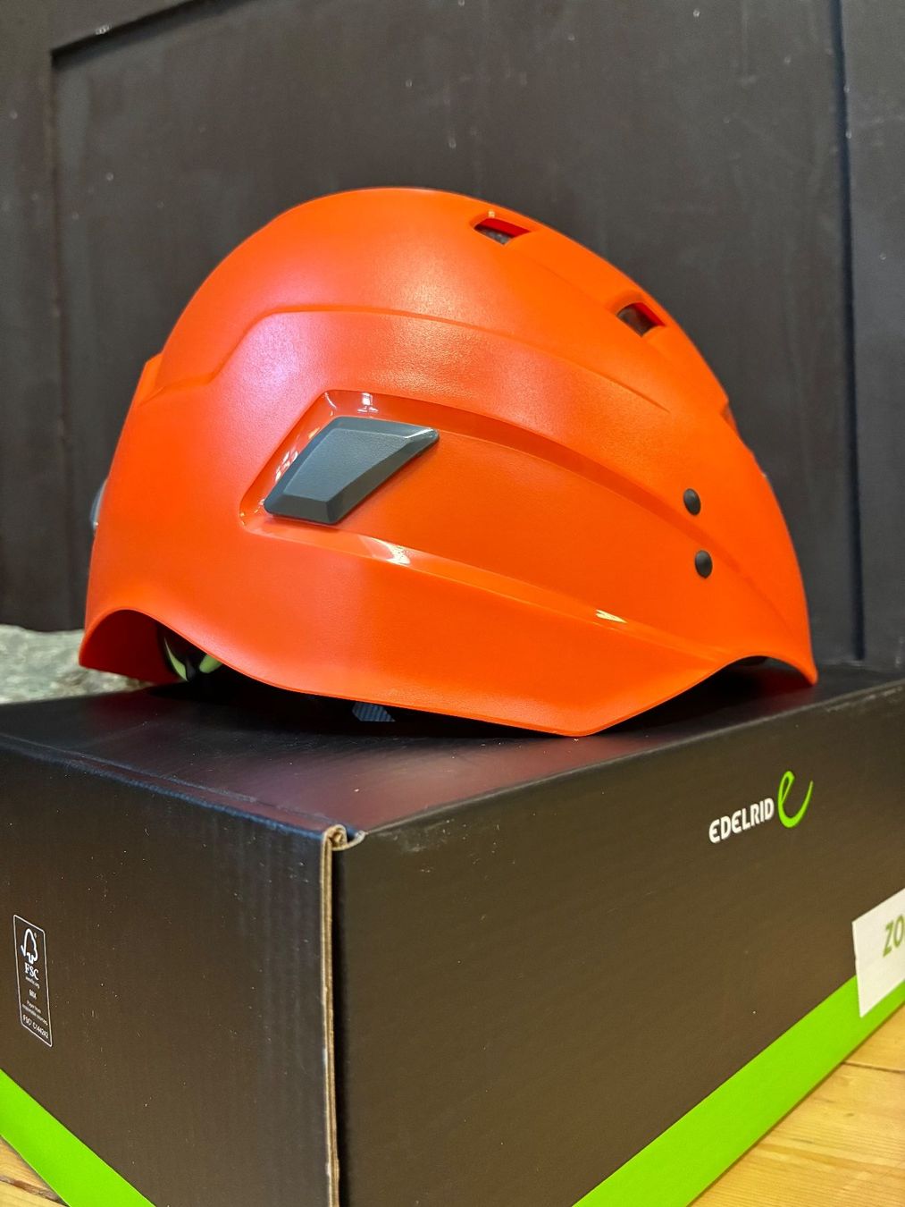 Caschi: Edelrid Kletterhelm orange – Nuovo (secondo la descrizione) da Küttigen venduto da thoren77 1