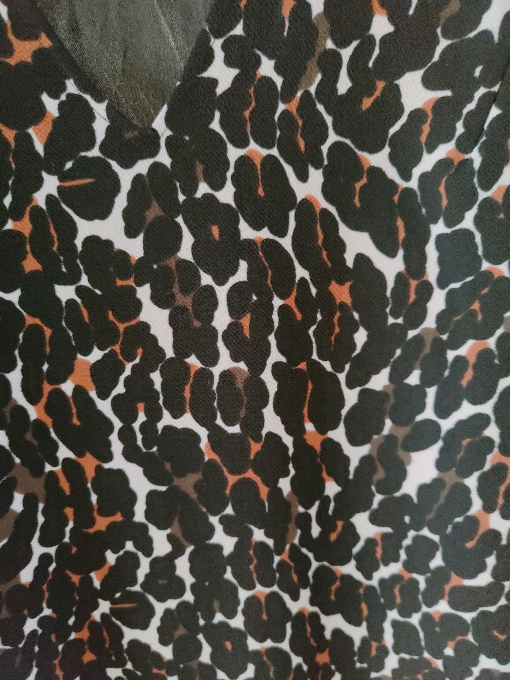 Camicette: Whistles Damenbluse Leopardenmuster Gr. 42 Seide – Nuovo (secondo la descrizione) da Busswil BE venduto da Angy1974 1