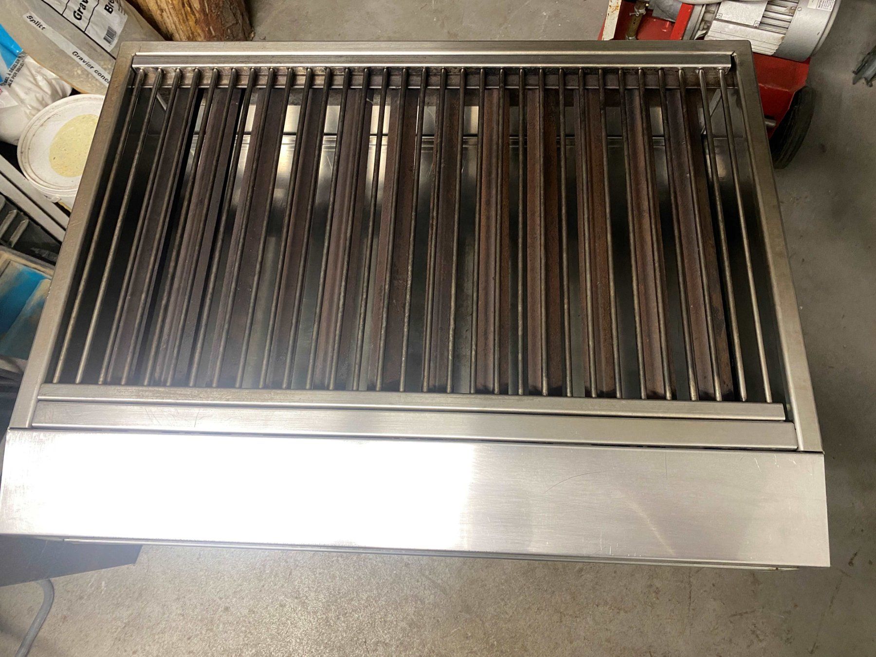 Griglie: SELZAM Profigrill N – Usato da Otelfingen venduto da Synchron 1