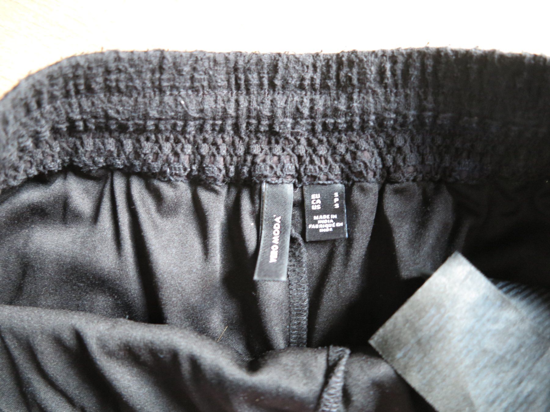 Vero Moda Pantaloni: Shorts von Vero Moda Gr.S – Usato da Zürich venduto da einalemjena 3