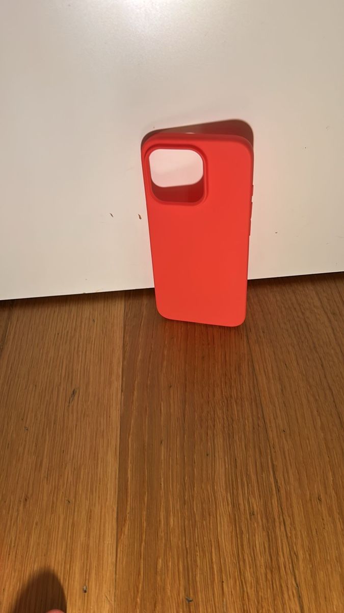 Cover & Protezioni schermo: Rote iPhone 16 Pro Hülle - Top Zustand - – Nuovo (secondo la descrizione) da Grosshöchstetten venduto da and_vb2z 2