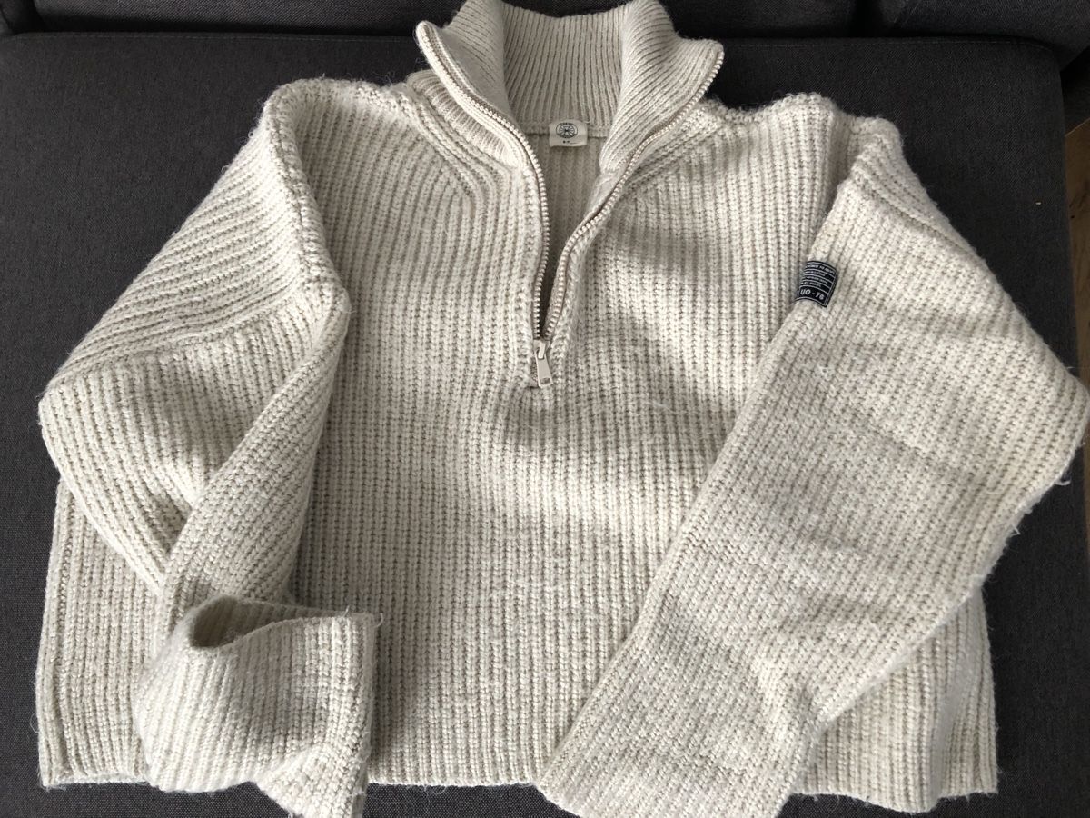 Urban Outfitters Maglioni & Felpe: Urban Outfitters Sweater – Usato da Zürich venduto da sel_9kd