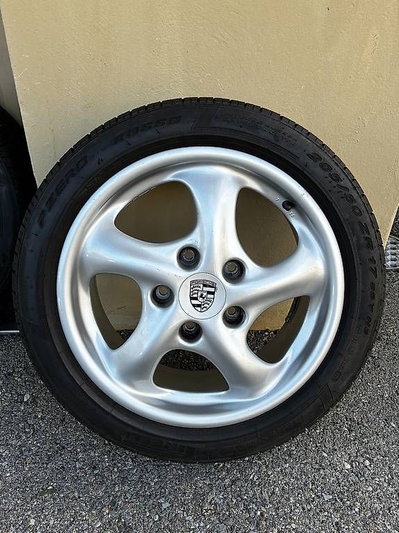 Pneumatici & Ruote complete: Roues Porsche 996 17" – Usato da Genève venduto da tan_wh8t 4