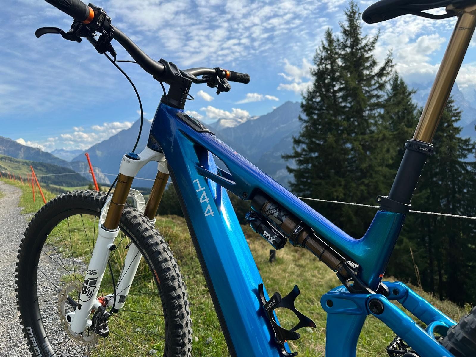Biciclette: Cube Stereo Hybrid 144 Actionteam 800 – Usato da Hausen am Albis venduto da W7villal 6