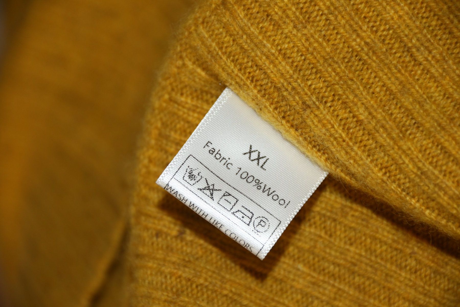Maglioni & Felpe: Warmer & cooler Pullover aus 100% Wolle eher Gr.S-M NEU – Nuovo e nell'imballaggio originale da Oberwil-Lieli venduto da Svetlana28 4