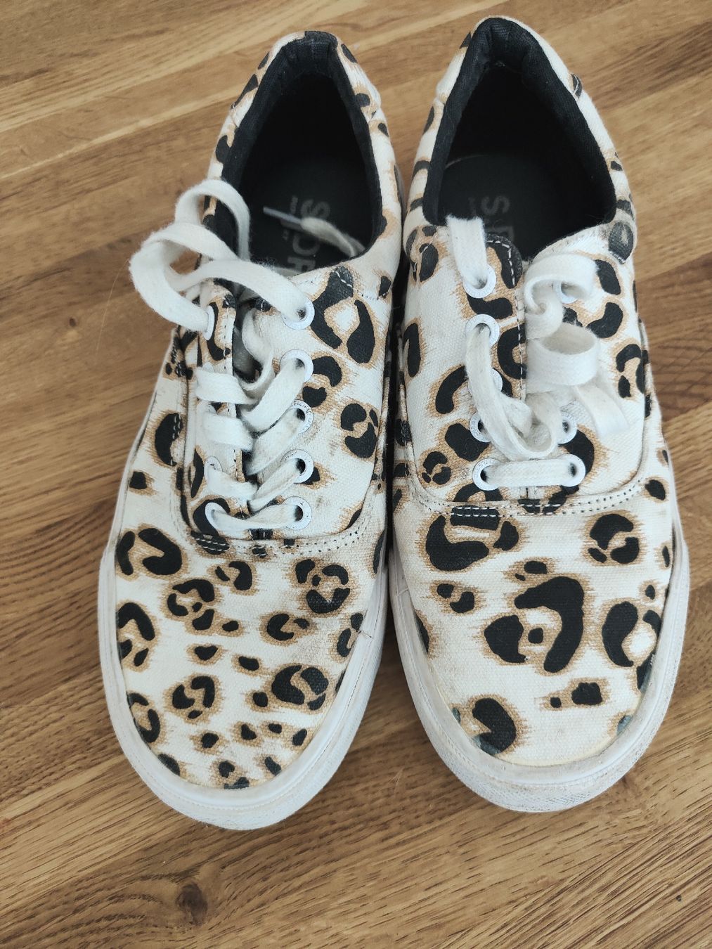 Superdry Scarpe da uomo: Superdry Sneaker, Gr. 39, Animal Print – Usato da Effretikon venduto da jeb_l9k5