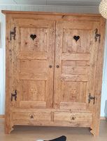 Armoire « Bois de l'Ours » - bois massif -  Excellent état