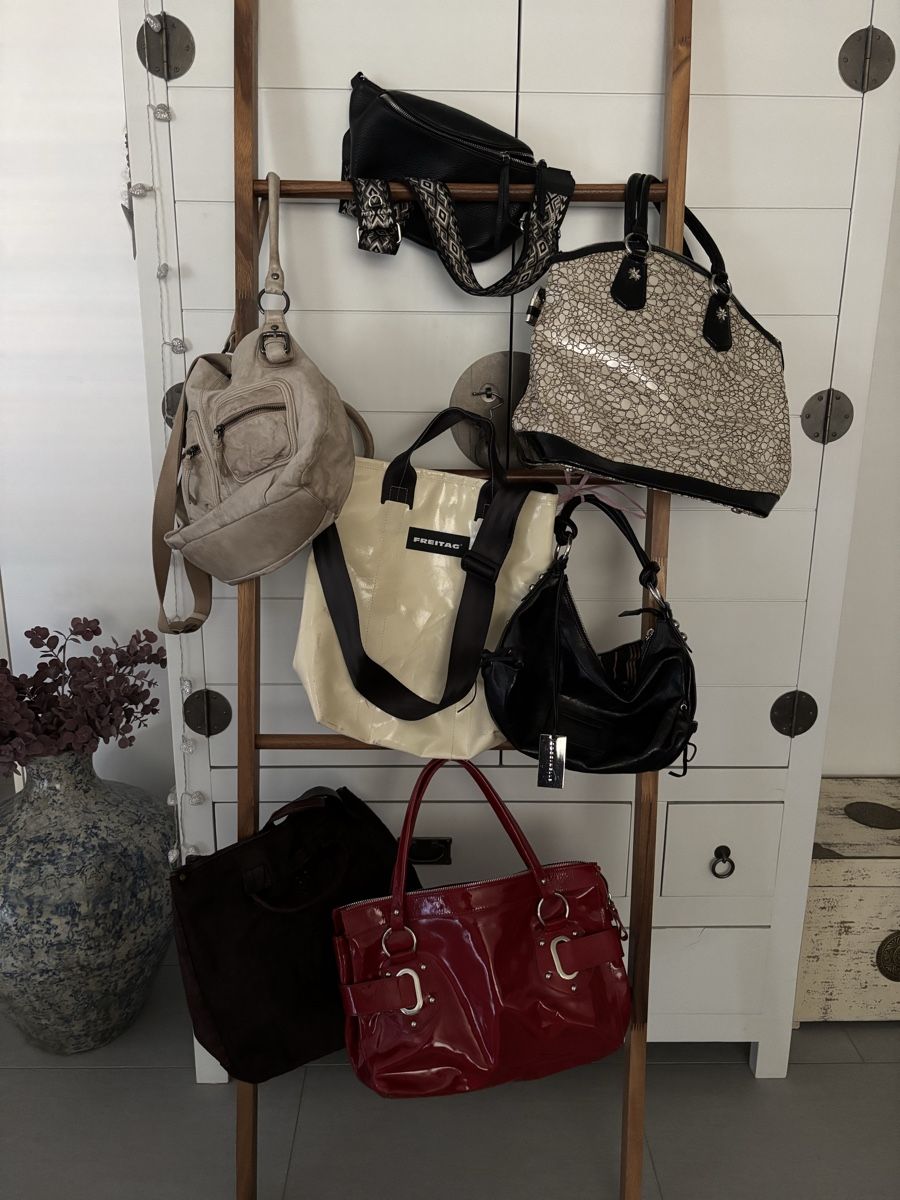 Sacs femmes: Handtaschen – D'occasion à Dietikon par lor_jyt8