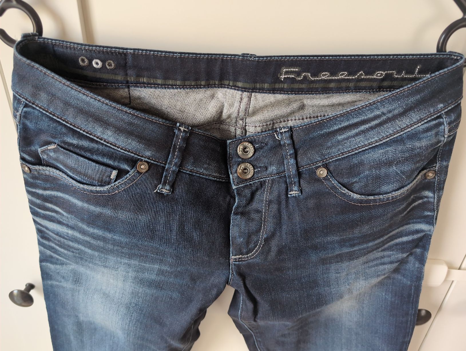 Jeans: Damenjeans Freesoul Gr. 27/34 – Usato da Alberswil venduto da __colafroeschli__ 1