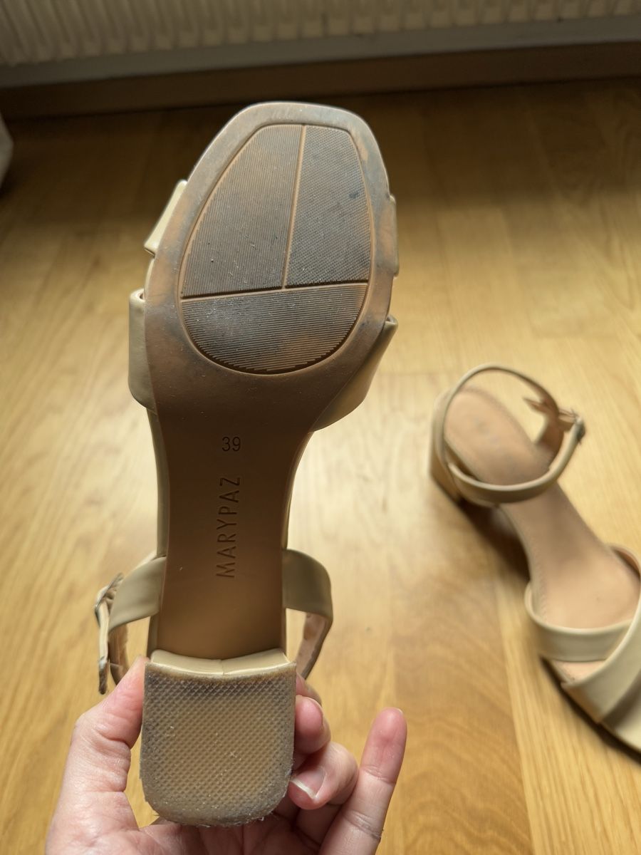Scarpe da donna: Damenschuhe beige, Gr. 39 – Usato da Zürich venduto da Lenath22 4