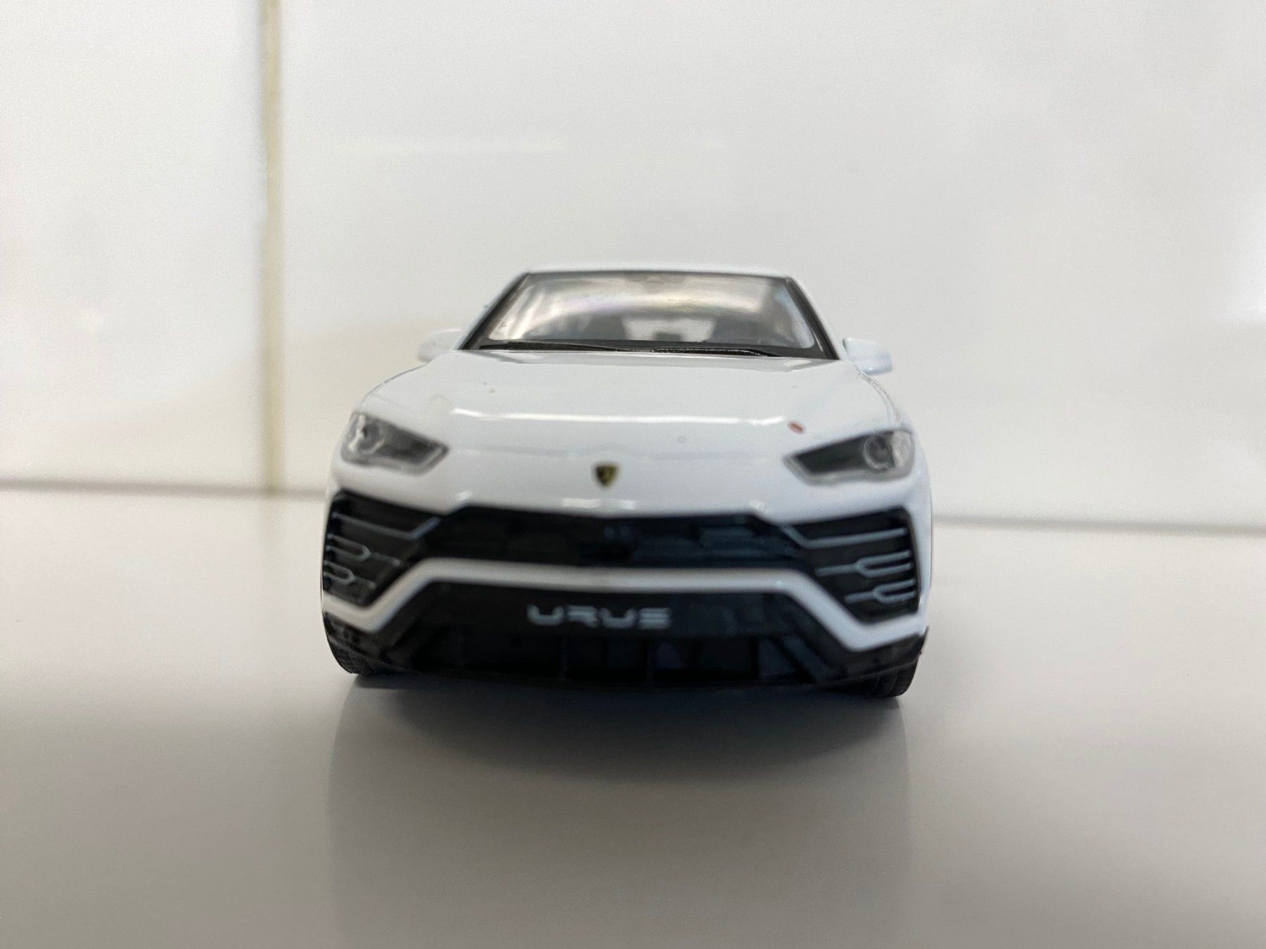 Lamborghini Modellini d'auto: Welly Lamborgini Urus 1:32-1:38, 421 – Usato da Männedorf venduto da toroloco1953 1